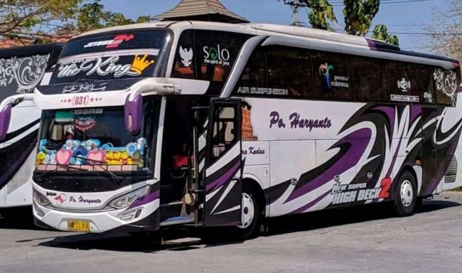 Bus Haryanto - Travel Semarang Pati