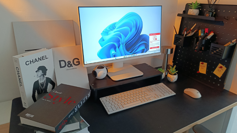 ASUS V400 Series Hero